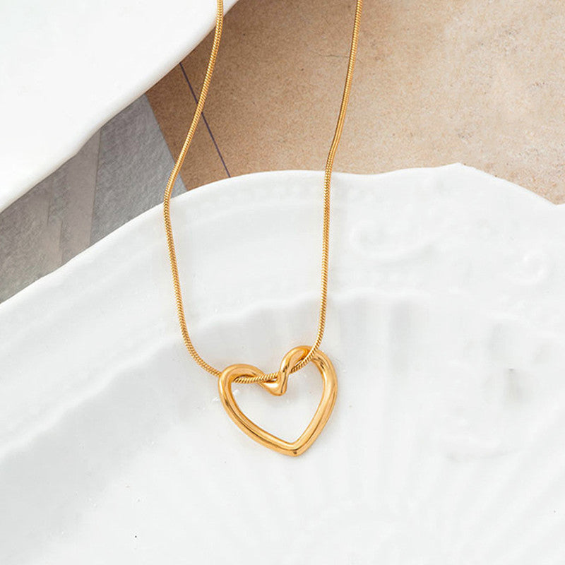 Golden Heart Loop Necklace